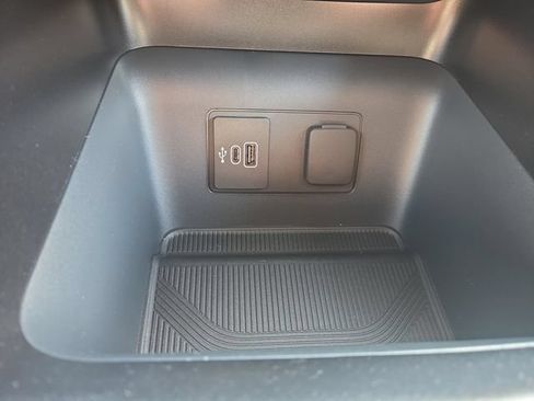 New 2026 Ford Explorer Active w/ Active Comfort Package AWD/4WD image 18