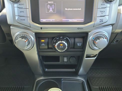 Used 2015 Toyota 4Runner SR5 Premium image 15