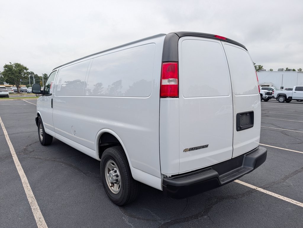 Used 2023 Chevrolet Express 2500 Extended w/ Driver Convenience Package RWD image 20