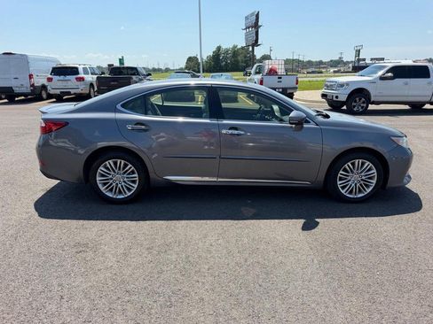 Used 2013 Lexus ES 350 w/ Luxury Pkg FWD image 4