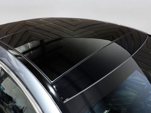 Used 2024 Mercedes-Benz Maybach S 580 4MATIC image 53