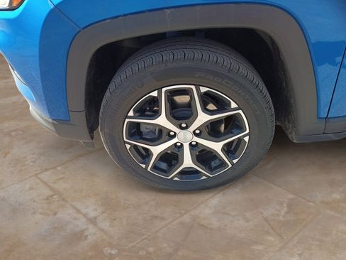 Certified 2024 Jeep Compass Limited image 23