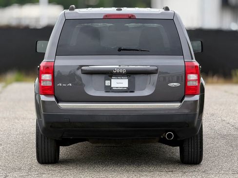 Used 2017 Jeep Patriot High Altitude AWD/4WD image 4