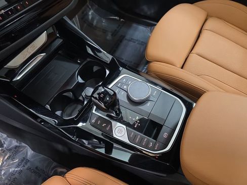Certified 2024 BMW X3 xDrive30i w/ Premium Package image 22
