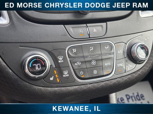 Used 2024 Chevrolet Malibu LT image 30