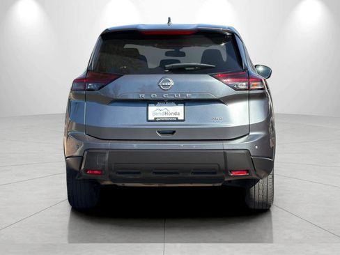 Used 2024 Nissan Rogue S AWD/4WD image 7
