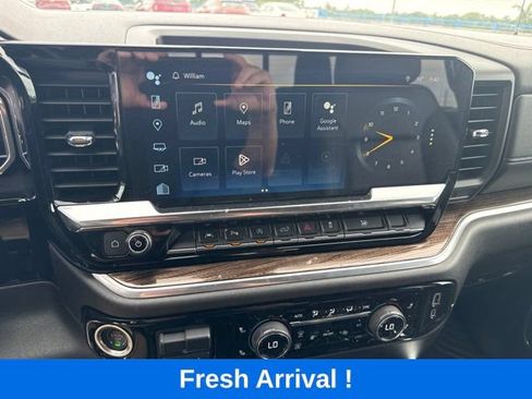 Used 2022 Chevrolet Silverado 1500 RST w/ Convenience Package II RWD image 6
