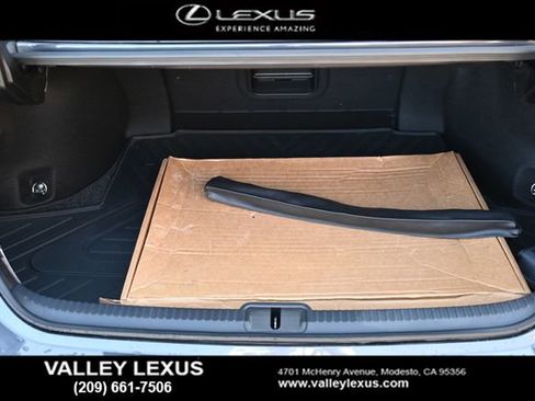 Used 2023 Lexus ES 300h 300h w/ Accessory Package (Z2) image 20