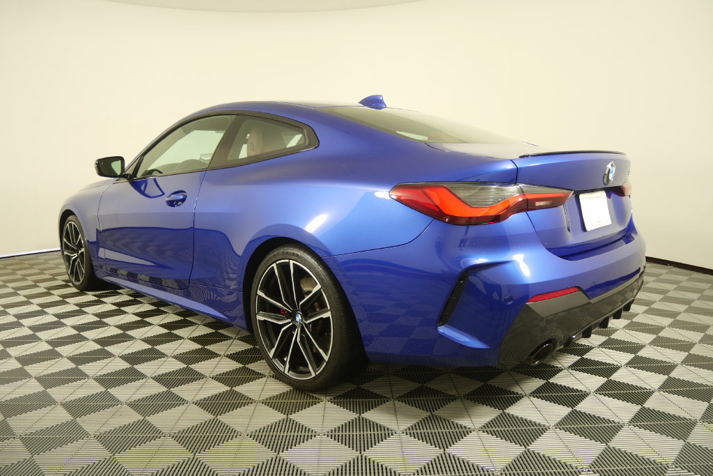 Used 2023 BMW 430i Coupe w/ M Sport Package RWD image 7