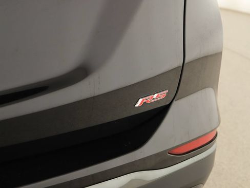 Used 2023 Chevrolet Equinox RS w/ RS Leather Package FWD image 34