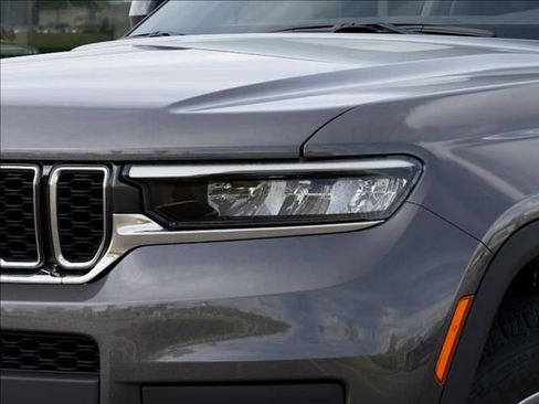 New 2025 Jeep Grand Cherokee L Laredo w/ Luxury Tech Group I image 10