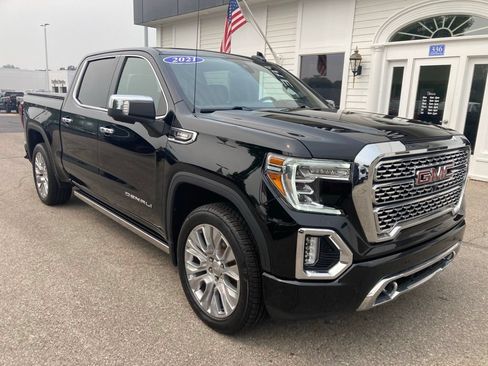 Certified 2021 GMC Sierra 1500 Denali w/ Denali Ultimate Package AWD/4WD image 3