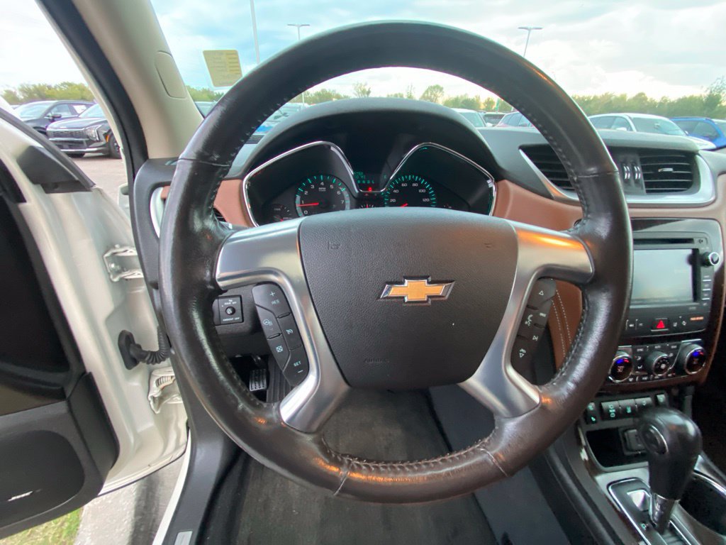 Used 2015 Chevrolet Traverse LTZ AWD/4WD image 14