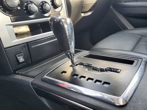 Used 2009 Chrysler 300 Touring image 20