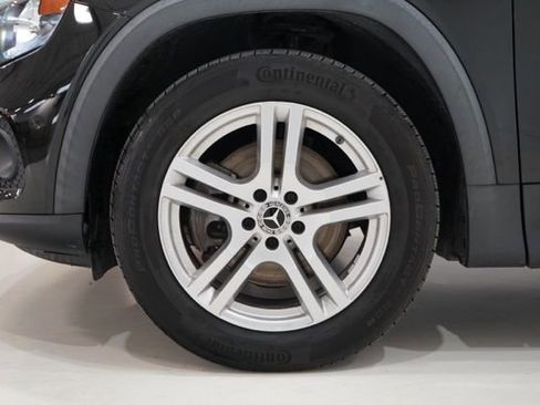 Used 2022 Mercedes-Benz GLB 250 4MATIC image 13