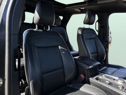 Used 2020 Ford Explorer XLT w/ Equipment Group 202A image 56