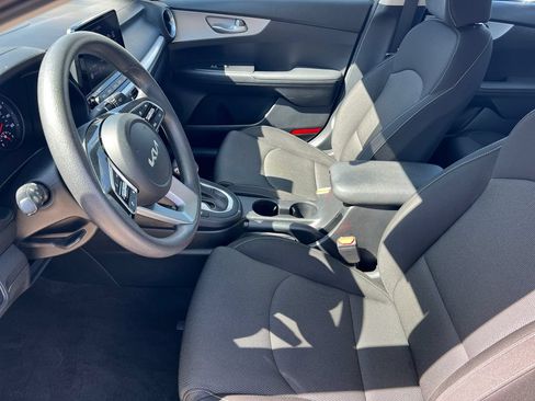 Used 2024 Kia Forte LXS FWD image 17