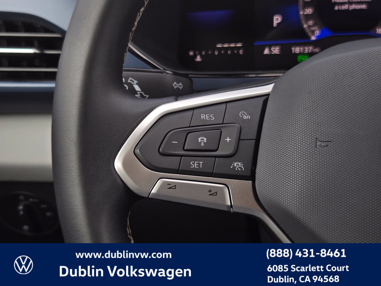 Certified 2023 Volkswagen Taos SE w/ Panoramic Sunroof Package FWD image 22