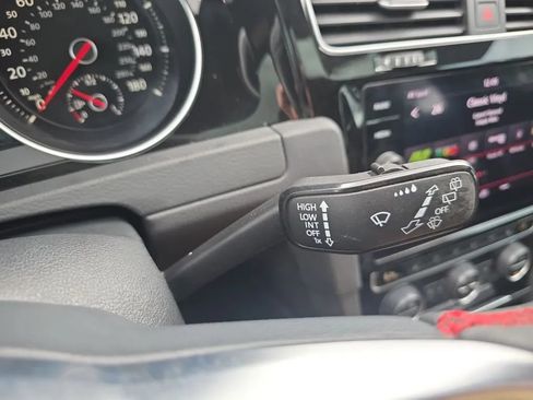 Used 2019 Volkswagen GTI Autobahn FWD image 22