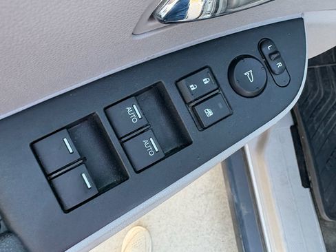 Used 2016 Honda Odyssey EX-L image 11