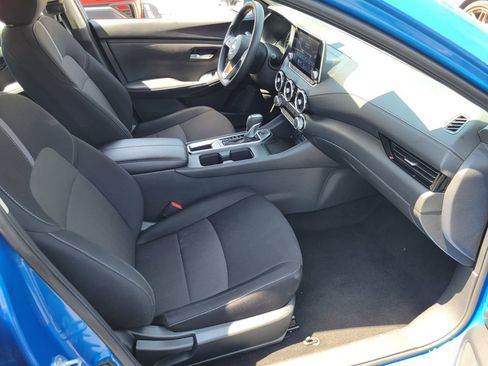 Used 2024 Nissan Sentra SV FWD image 16