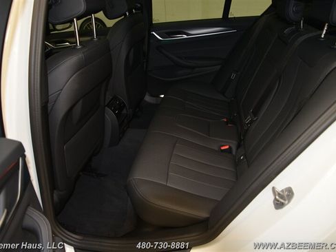 Used 2023 BMW 530e w/ M Sport Package RWD image 25