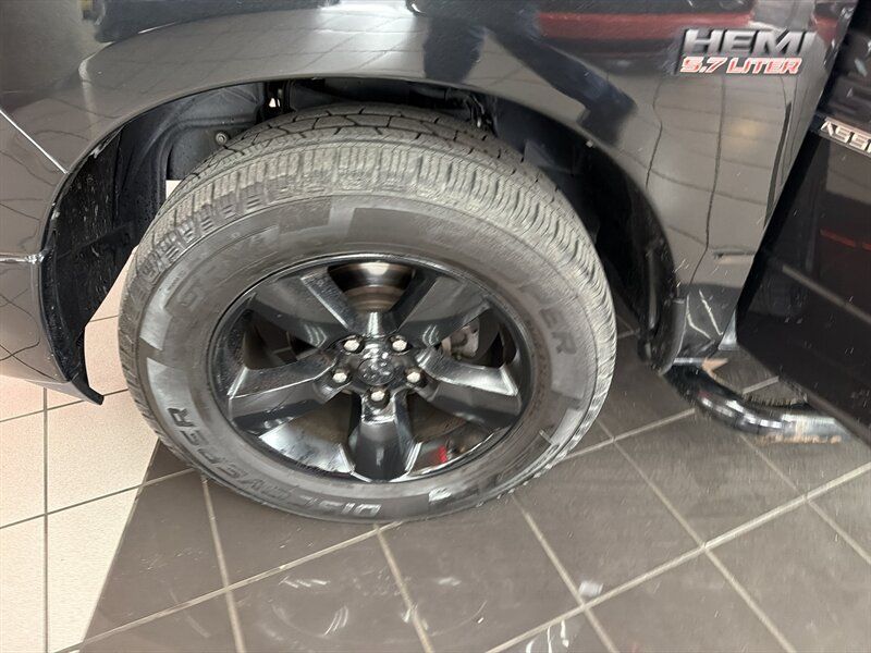 Used 2019 RAM 1500 Big Horn AWD/4WD image 30