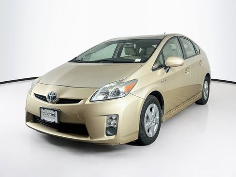 Used 2011 Toyota Prius Three w/ Navigation Pkg FWD image 3