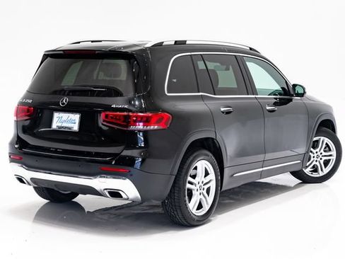 Used 2023 Mercedes-Benz GLB 250 4MATIC w/ Premium Package image 30
