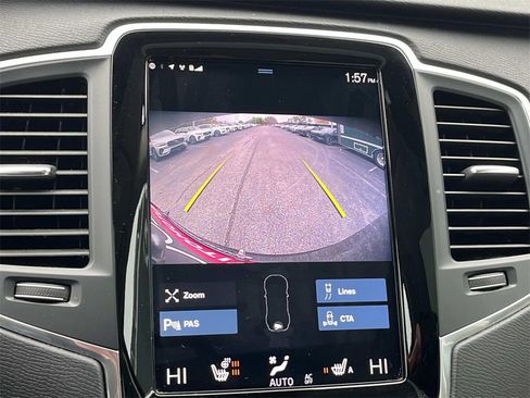 Used 2022 Volvo XC90 T6 Momentum w/ Climate Package image 33