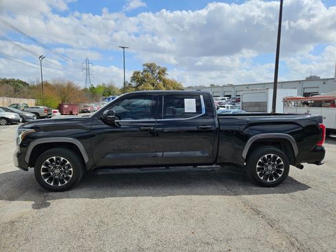 Used 2024 Toyota Tundra Limited AWD/4WD image 7