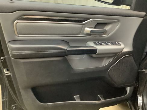 Used 2019 RAM 1500 Big Horn AWD/4WD image 12
