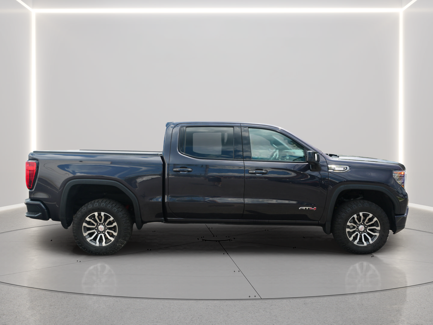 Used 2023 GMC Sierra 1500 AT4 w/ AT4 Premium Package AWD/4WD image 6