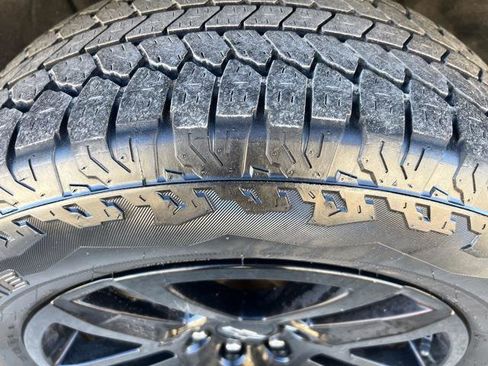 Used 2023 Chevrolet Silverado 1500 RST image 15