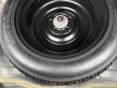 Used 2025 Honda HR-V Sport image 30