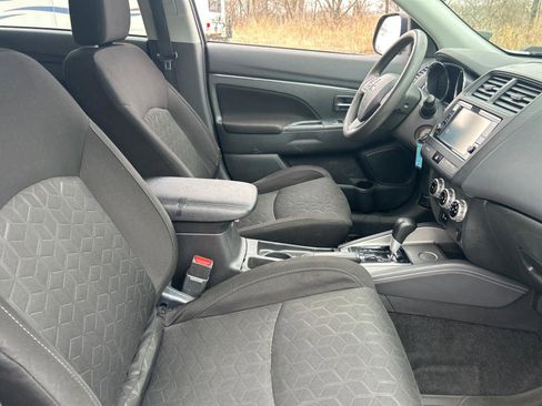 Used 2020 Mitsubishi Outlander Sport ES FWD image 21