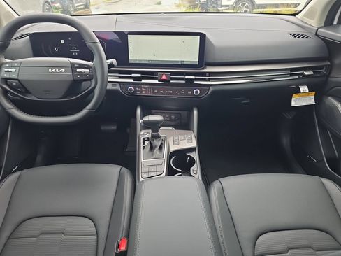 New 2026 Kia Sportage SX FWD image 13