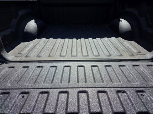 Used 2023 RAM 1500 Big Horn RWD image 18