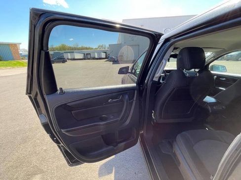 Used 2015 Chevrolet Traverse LT AWD/4WD image 25