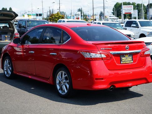 Used 2015 Nissan Sentra SR w/ SR Premium Package FWD image 3