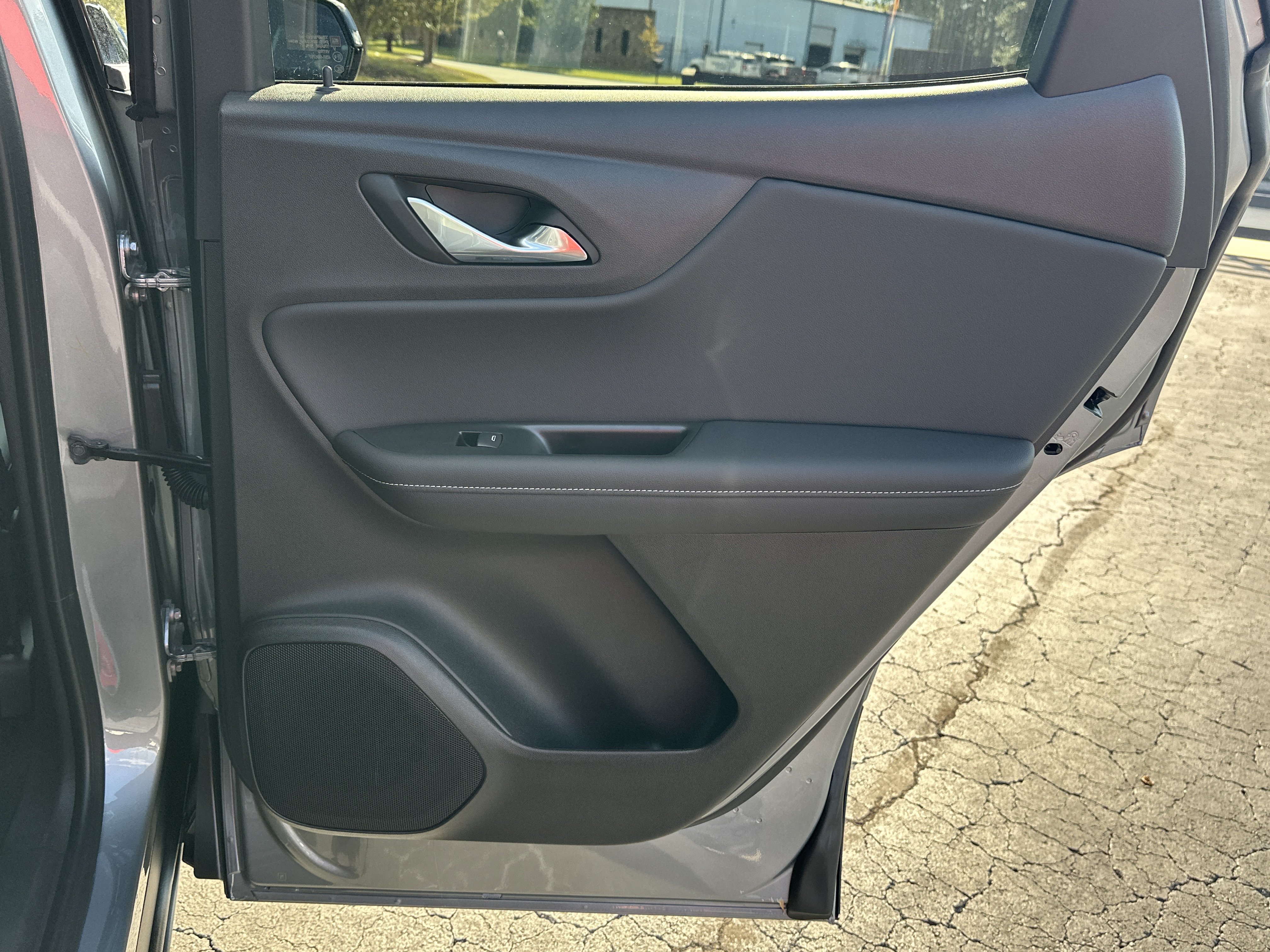 New 2026 Chevrolet Blazer LT w/ Sound & Technology Package FWD image 18