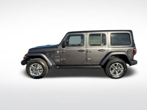 Used 2021 Jeep Wrangler Unlimited Sahara image 37