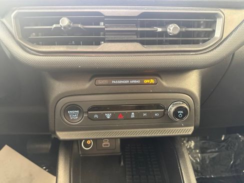 Certified 2025 Ford Bronco Sport Outer Banks w/ Outer Banks Tech Package+ AWD/4WD image 19