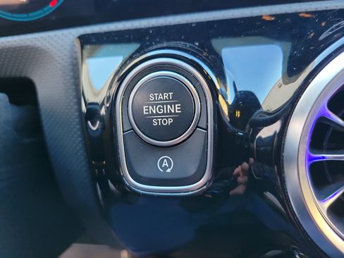 Used 2023 Mercedes-Benz CLA 250 image 28