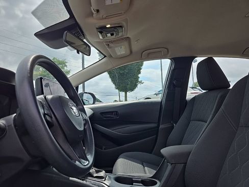 Used 2024 Toyota Corolla LE FWD image 30