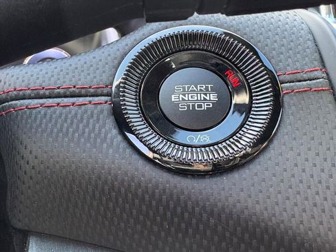 Used 2025 Jeep Compass Trailhawk w/ Trailhawk Elite Group image 12