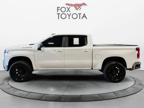 Used 2020 Chevrolet Silverado 1500 LT image 3
