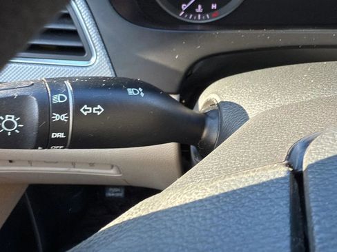 Used 2015 Hyundai Sonata SE image 14