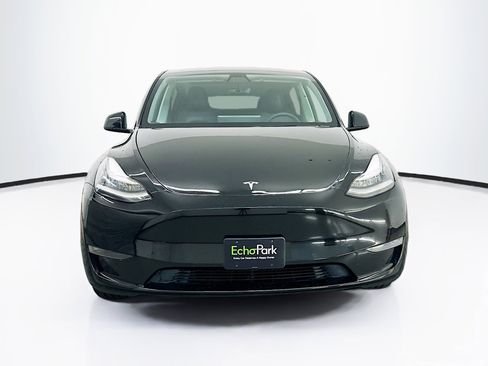 Used 2020 Tesla Model Y Long Range image 2