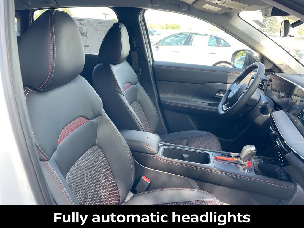 Certified 2026 Nissan Kicks SR w/ Cold Weather Package AWD/4WD image 37